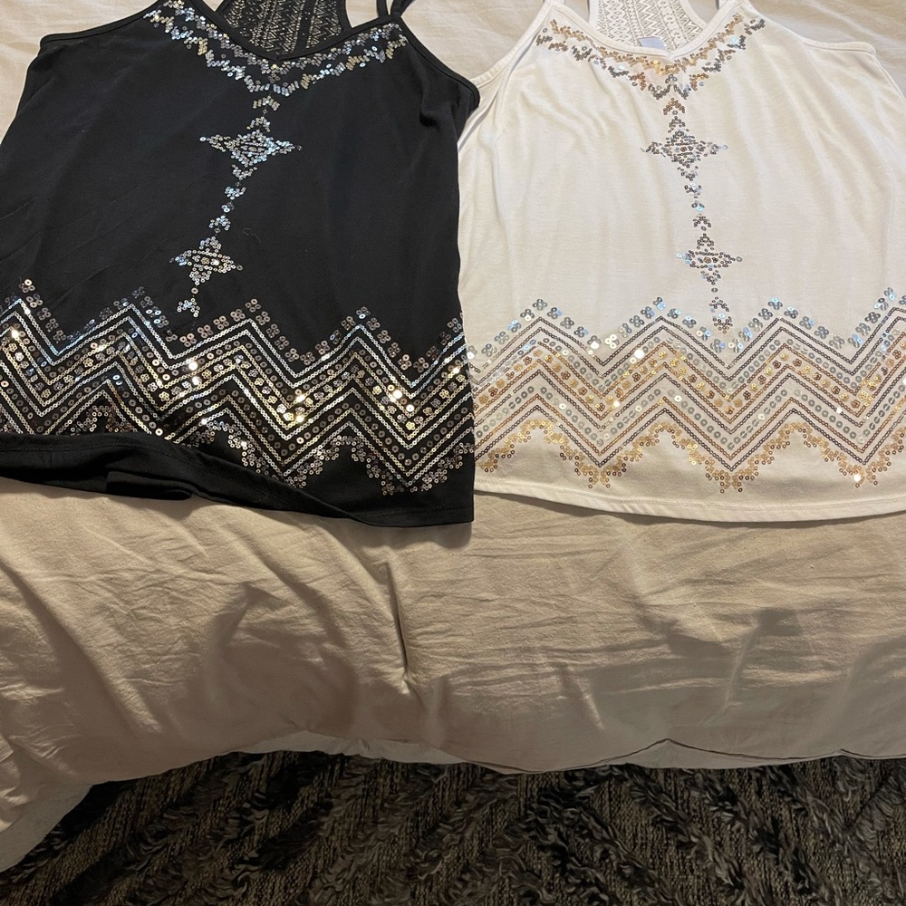 Pair of tank tops w/ sequins L